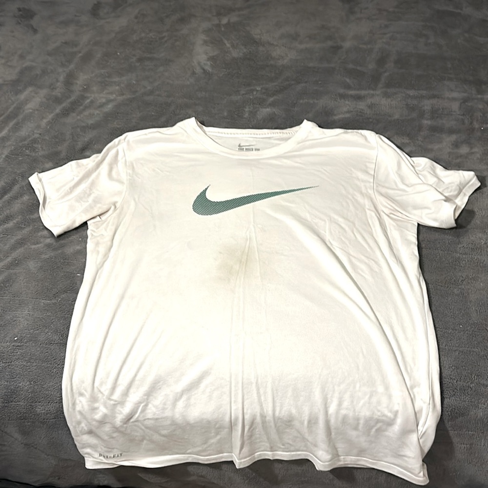 Nike t shirt